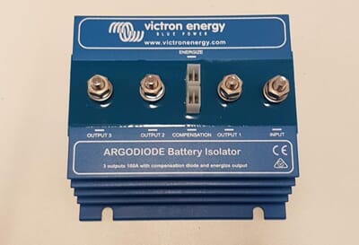 victron-argodiode-100-3ac-3-batteries-100a-retail_main.jpg